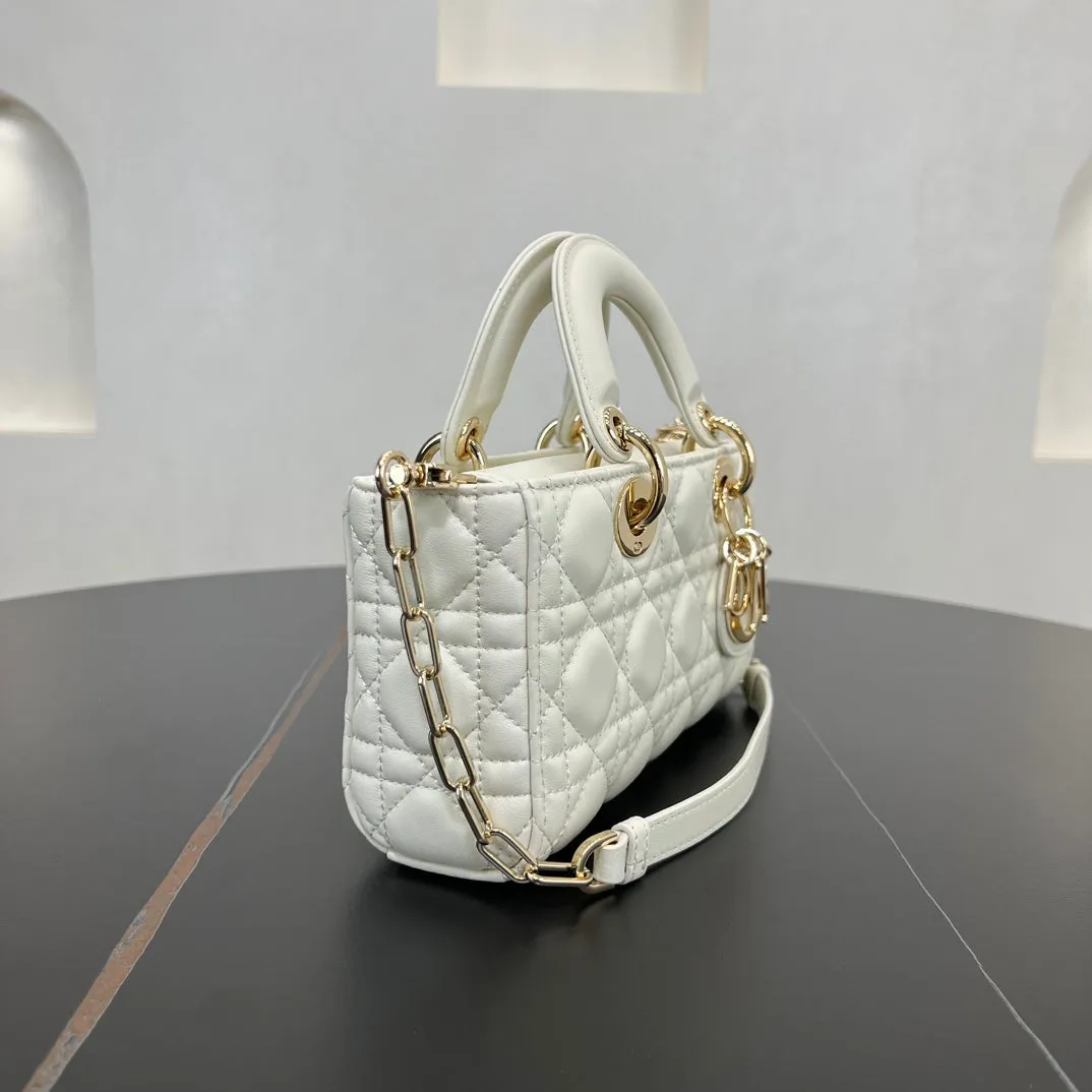 20CM Lady Daifei White Medium Horizontal Handbag 278326