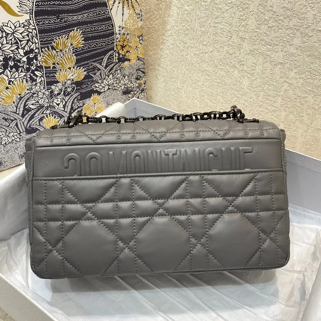 DI Medium Caro Bag Gray Padded Macrocannage, Dark Grey, For Women Women’s Handbags, Crossbody Bags, 25cm CD M9242BNGK_M41G