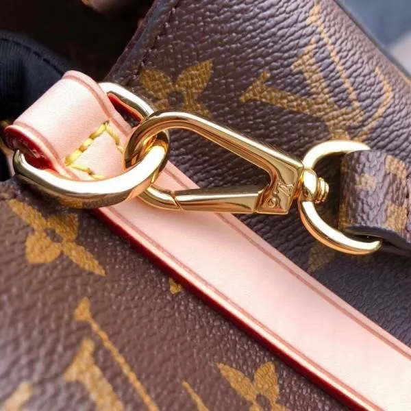Monogram Canvas Montaigne Mm Bag M41056